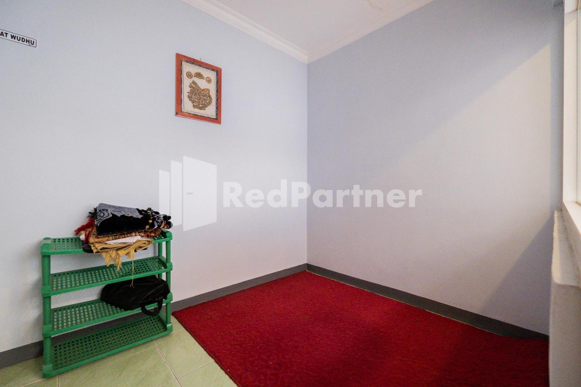 Swun Stay Inn At Sawahan Mitra Reddoorz Malang Exterior foto